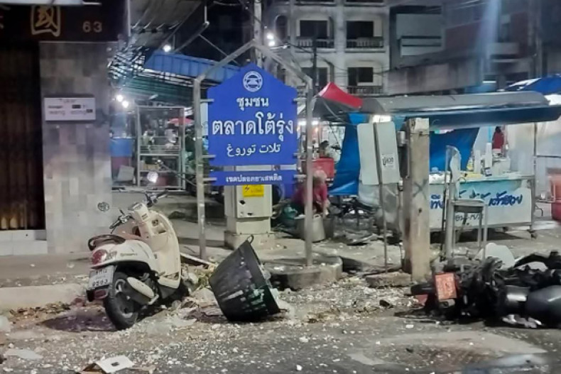 Dua Bom Guncang Pusat Kota Pattani, Bom Ketiga Berhasil Dijinakkan
